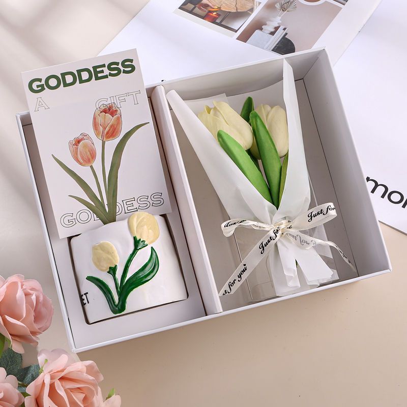 Tulip Aromatherapy Candle Gift Box Suit